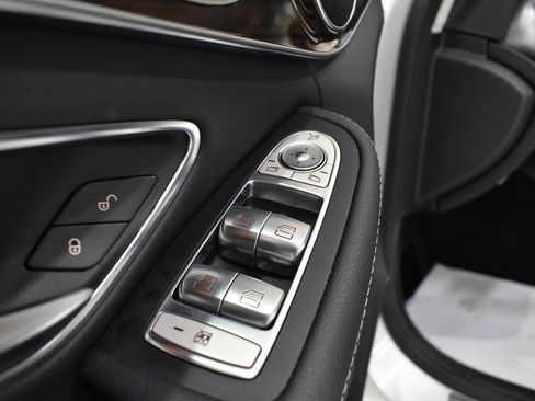 Used 2017 Mercedes-Benz C 300 4MATIC Sedan image 12