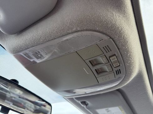 Used 2012 Toyota Corolla S image 20