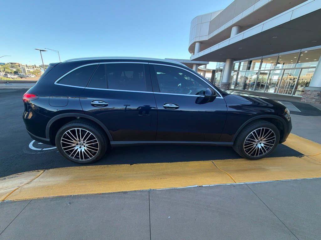 Used 2024 Mercedes-Benz GLC 300 image 8