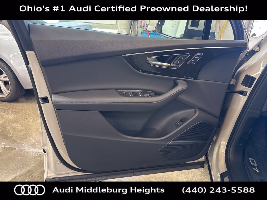 Used 2023 Audi Q7 2.0T Premium Plus w/ Premium Plus Package AWD/4WD image 10