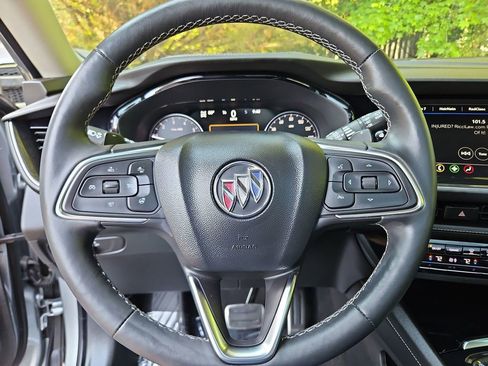 Used 2023 Buick Envision Essence w/ Sport Touring Package AWD/4WD image 10