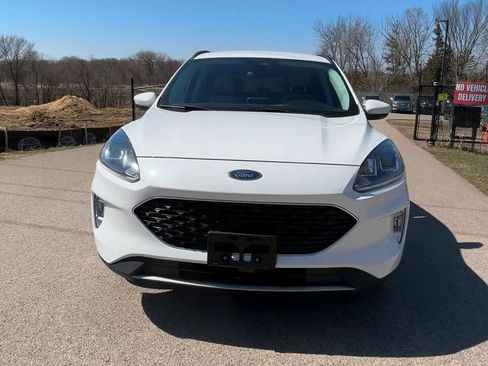 Used 2021 Ford Escape SEL image 3