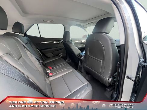 New 2025 Buick Envision Preferred image 17