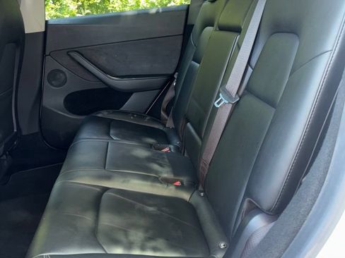 Used 2023 Tesla Model Y Long Range AWD/4WD image 21