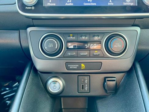 Used 2023 Nissan Leaf S image 27