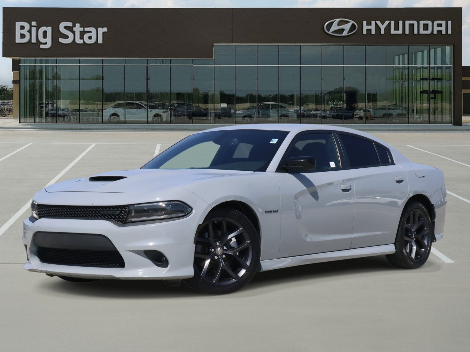 Used 2022 Dodge Charger R/T w/ Blacktop Package RWD image 1