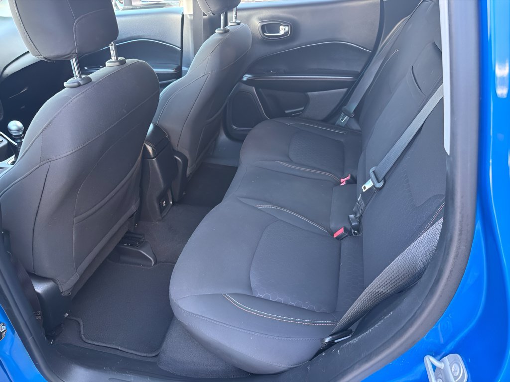 Used 2018 Jeep Compass Sport w/ Mopar Graphics Package FWD image 7