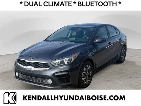 Used 2019 Kia Forte LXS FWD image 1