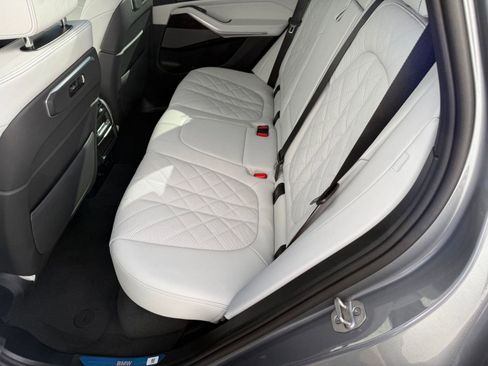 Used 2026 BMW X5 sDrive40i image 12