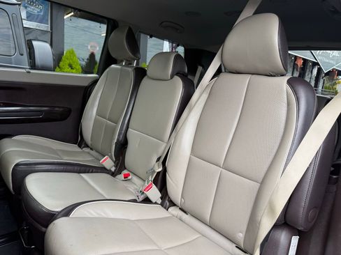 Used 2016 Kia Sedona SX Limited w/ Option Group 030 image 13
