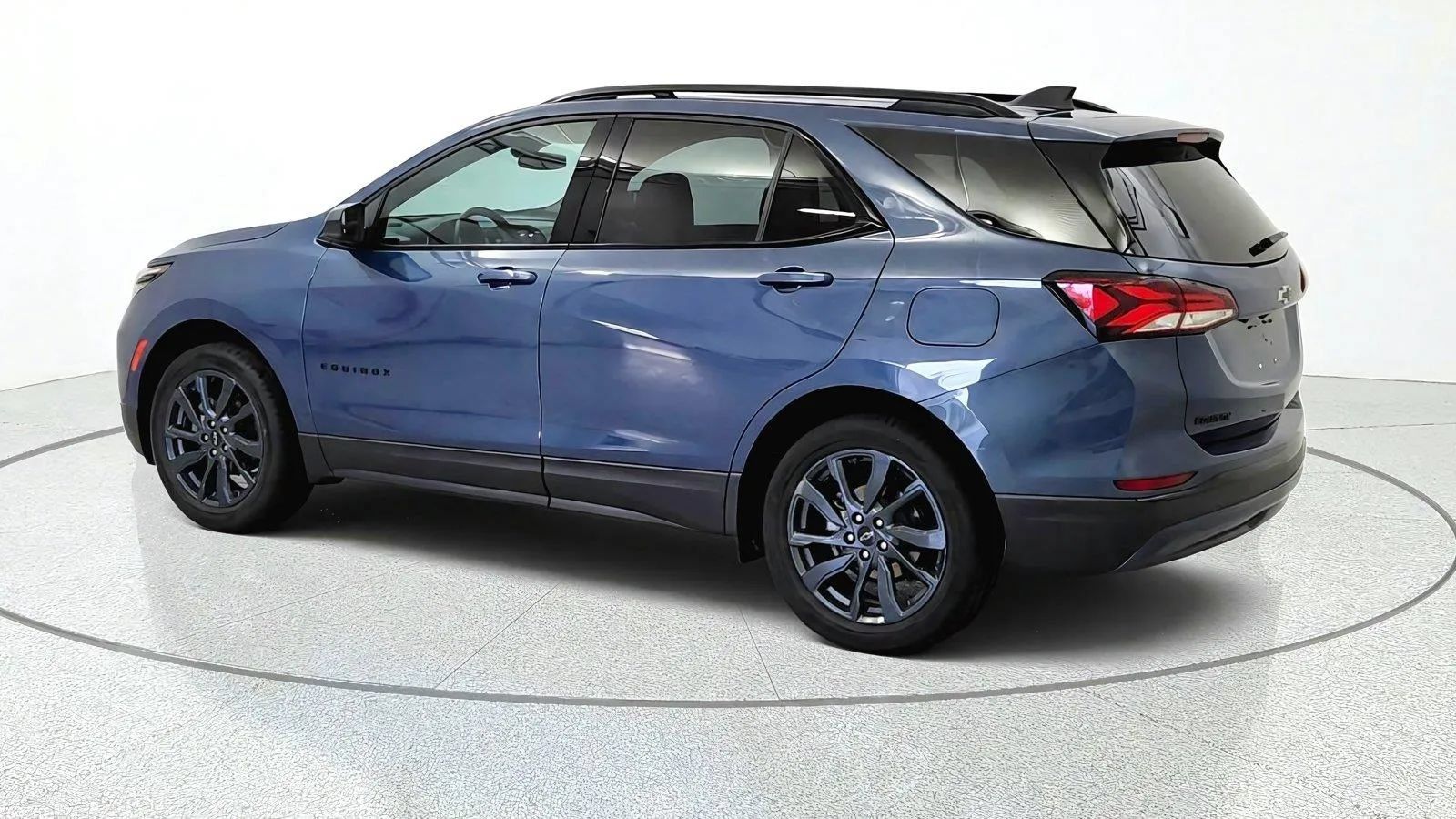 Used 2024 Chevrolet Equinox RS AWD/4WD image 6