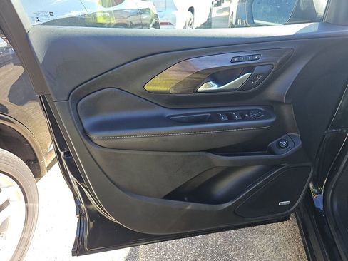 Used 2018 GMC Terrain Denali w/ Advanced Safety Package image 11