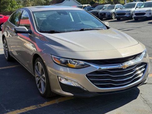 Used 2023 Chevrolet Malibu LT w/ Driver Confidence Package image 5