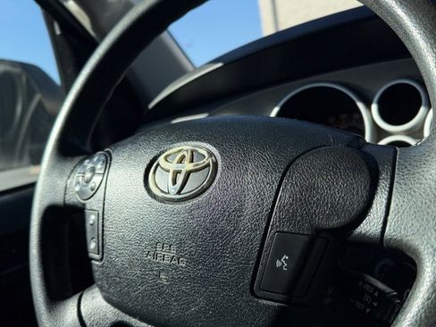 Used 2012 Toyota Tundra 4x4 CrewMax w/ SR5 Pkg image 36