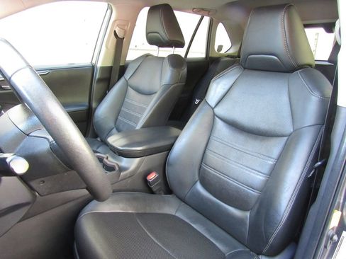Certified 2021 Toyota RAV4 Limited AWD/4WD image 13