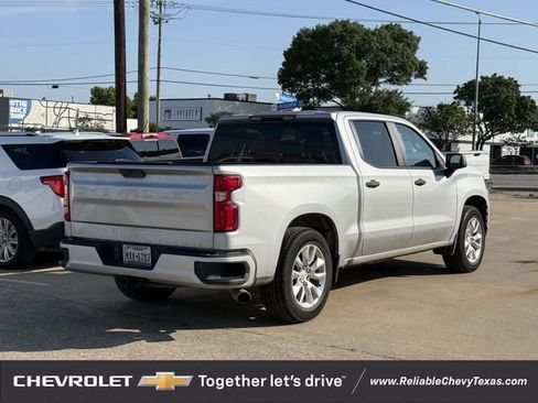 Used 2020 Chevrolet Silverado 1500 Custom w/ Custom Value Package AWD/4WD image 4