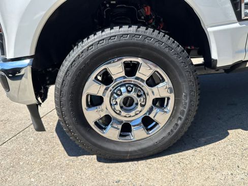 New 2025 Ford F250 Lariat w/ Lariat Ultimate Package image 9