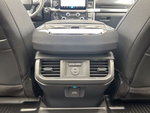 New 2026 Ford F150 Lariat w/ Equipment Group 502A High image 38