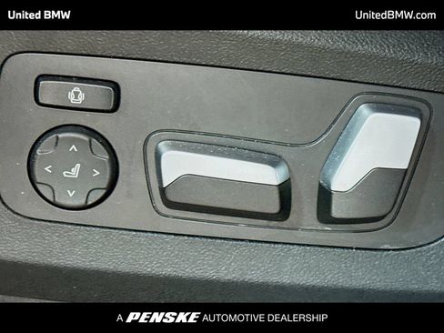 Used 2026 BMW 530i w/ M Sport Package RWD image 4