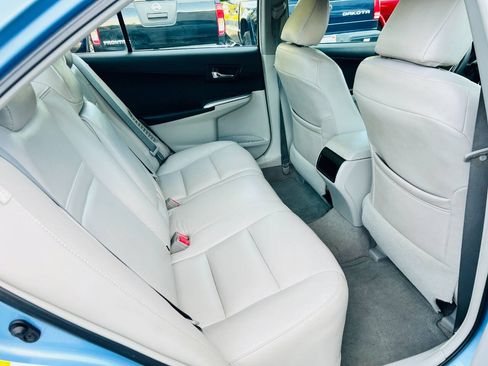 Used 2012 Toyota Camry LE FWD image 16