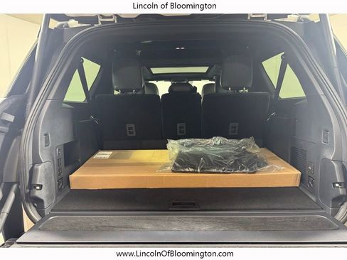 New 2026 Lincoln Navigator L Reserve AWD/4WD image 26