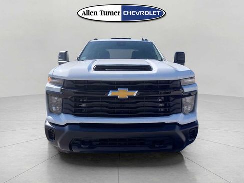 Used 2025 Chevrolet Silverado 3500 W/T image 2