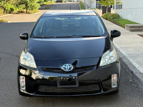 Used 2011 Toyota Prius Three w/ Navigation Pkg FWD image 9