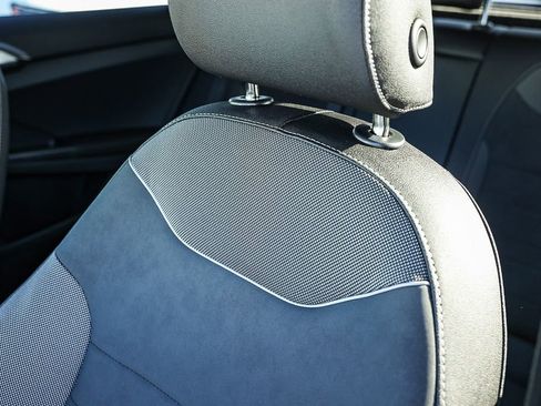 New 2026 Volkswagen Taos SE image 37