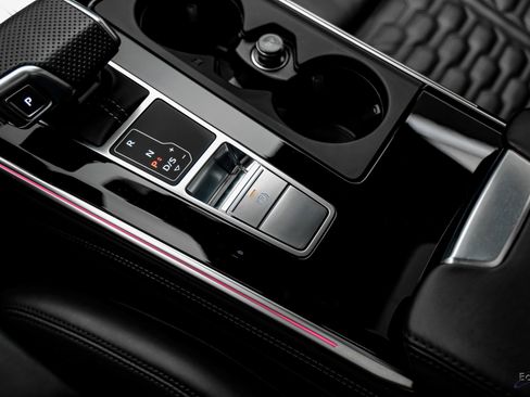 Used 2024 Audi RS 7 Performance w/ Executive Package image 55