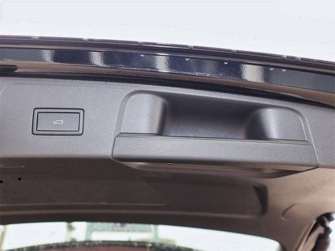 New 2026 Volkswagen Atlas Peak Edition AWD/4WD image 12