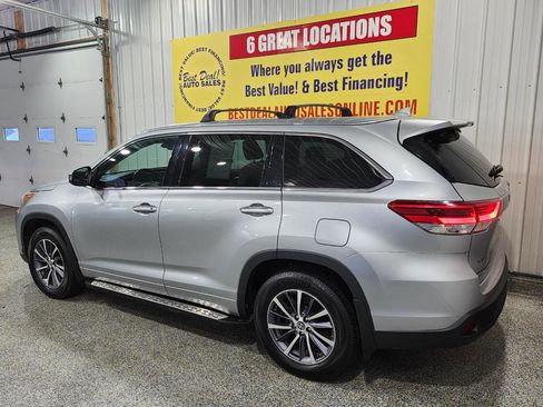 Used 2018 Toyota Highlander XLE image 5