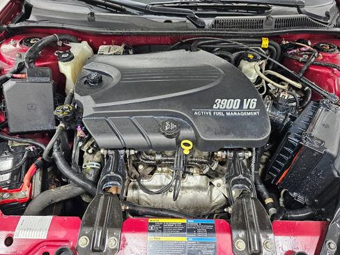 Used 2008 Chevrolet Impala LTZ FWD image 32