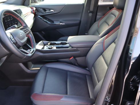 Used 2025 Chevrolet Equinox RS w/ Convenience Package III FWD image 16