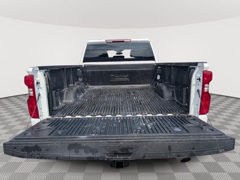 Used 2025 Chevrolet Silverado 2500 LT w/ Convenience Package AWD/4WD image 13