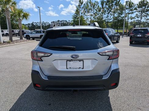Certified 2023 Subaru Outback Premium AWD/4WD image 5