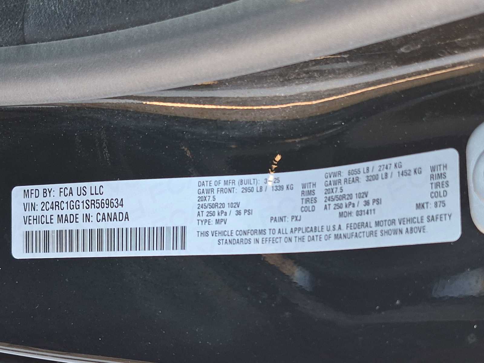 Used 2025 Chrysler Pacifica Limited FWD image 36
