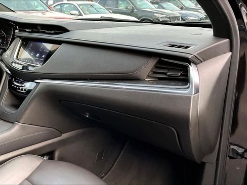 Used 2020 Cadillac XT5 Premium Luxury image 18