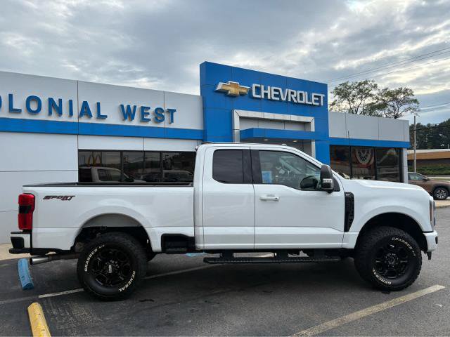 Used 2024 Ford F350 XLT w/ XLT Premium Package AWD/4WD image 4