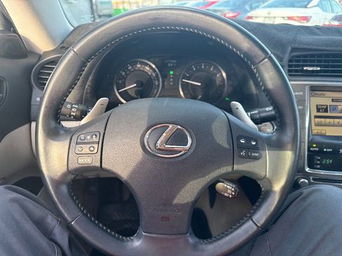 Used 2010 Lexus IS 250C image 13