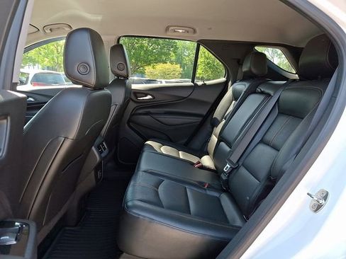 Used 2022 Chevrolet Equinox Premier image 12