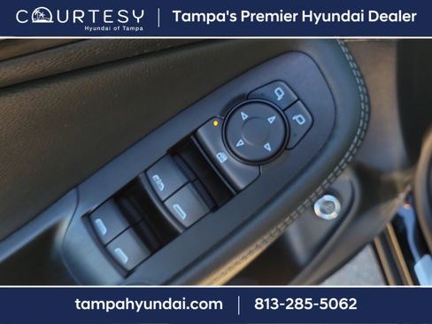 Used 2022 Buick Encore GX Select image 16