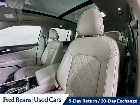 Used 2024 Volkswagen Atlas SEL Premium R-Line AWD/4WD image 21