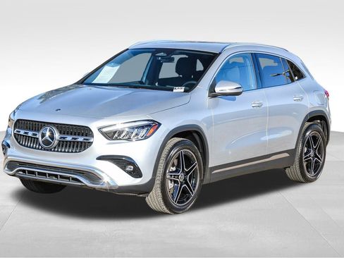 Certified 2026 Mercedes-Benz GLA 250 4MATIC image 3
