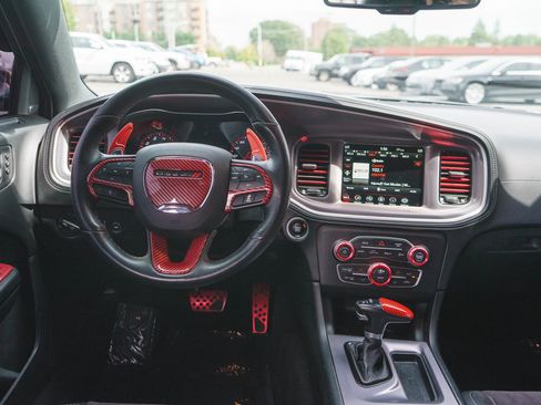 Used 2022 Dodge Charger R/T w/ Plus Group RWD image 13