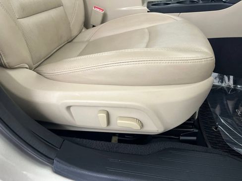 Used 2018 Subaru Outback 2.5i Limited AWD/4WD image 56
