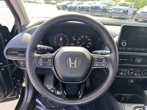 Used 2024 Honda HR-V LX image 13