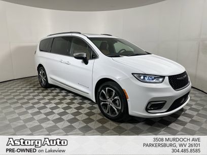 Certified 2025 Chrysler Pacifica Pinnacle