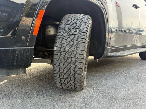 Used 2023 Jeep Wagoneer Series II w/ Convenience Group I image 34