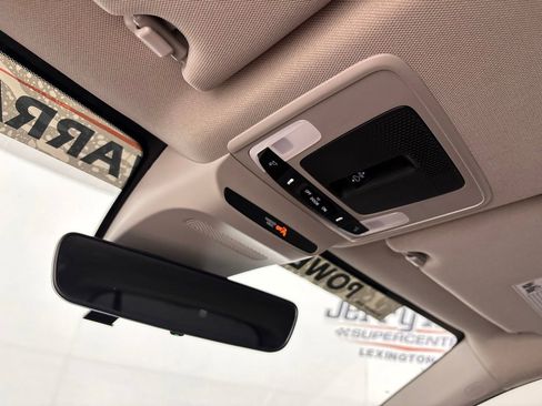 Used 2025 Honda HR-V EX-L image 19
