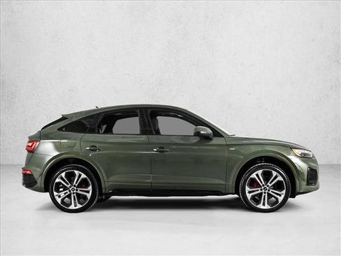 Certified 2025 Audi Q5 2.0T Premium Plus w/ Premium Plus Package image 4